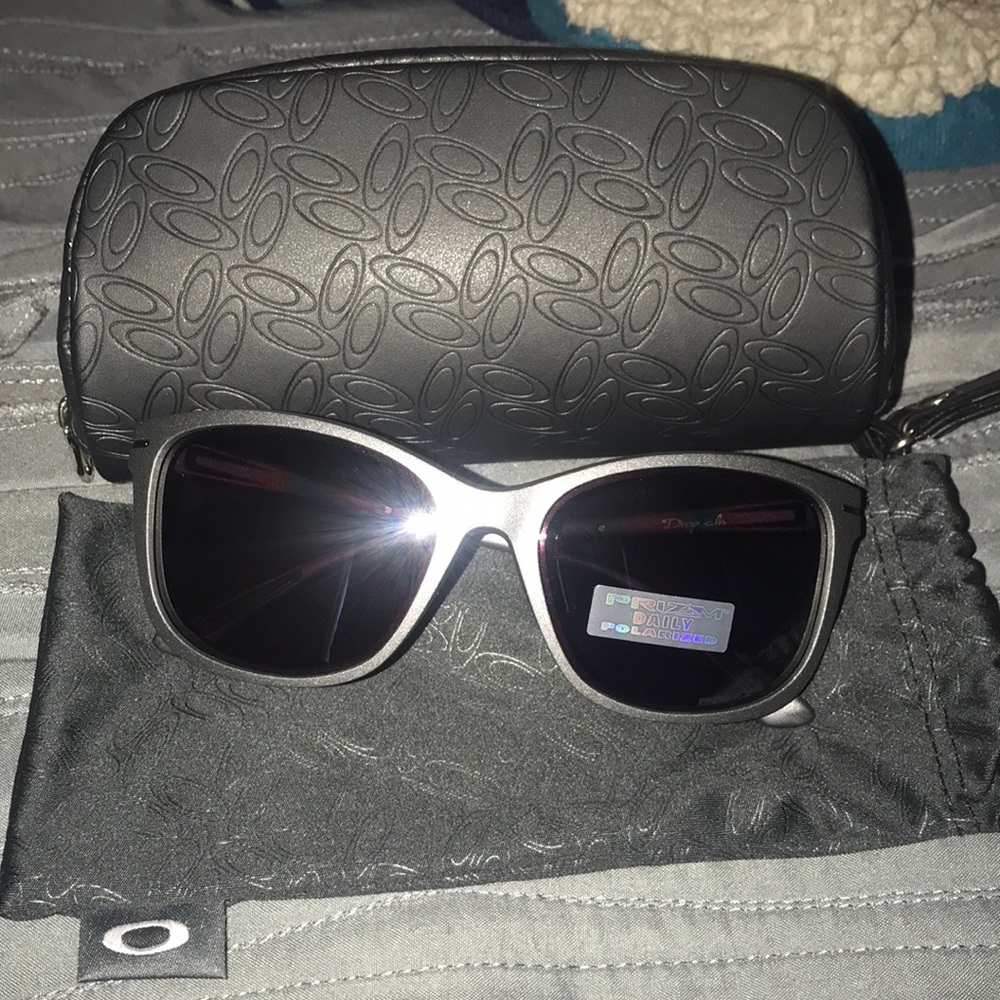 Oakley sun glasses new